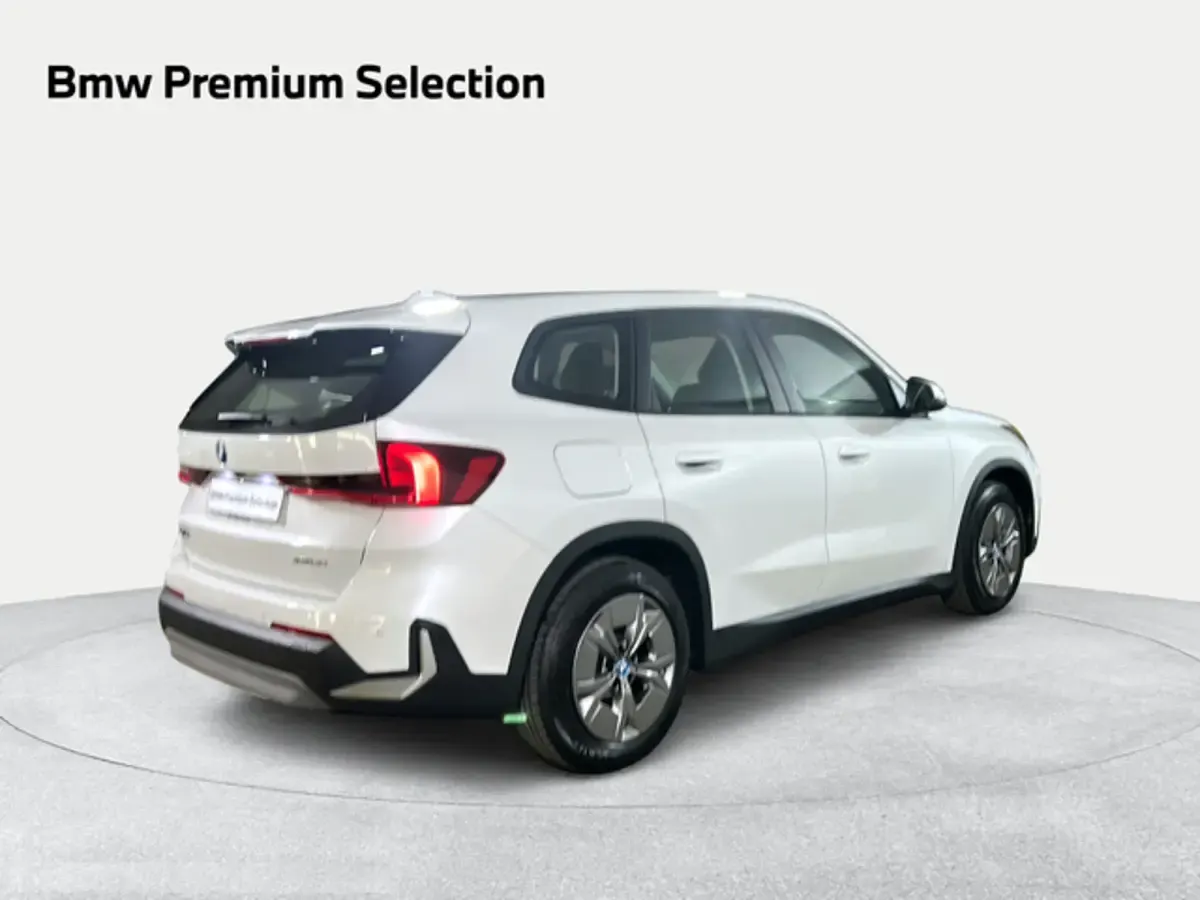 Usado BMW iX1 230 kW (313 CV) 2025 Blanco SUV
