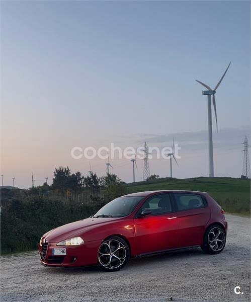 Rojo Usado 2007 Alfa Romeo 147 Utilitario | 6000 € (Precio justo) - Imagen 1/4