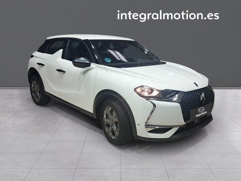 Usado DS Automobiles DS3 So Chic 110 CV (80 kW) 2021 Blanco