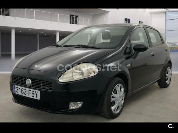 Negro Usado 2006 Fiat Grande Punto Dynamic Utilitario | 2500 € (Precio justo) - Imagen 1/4
