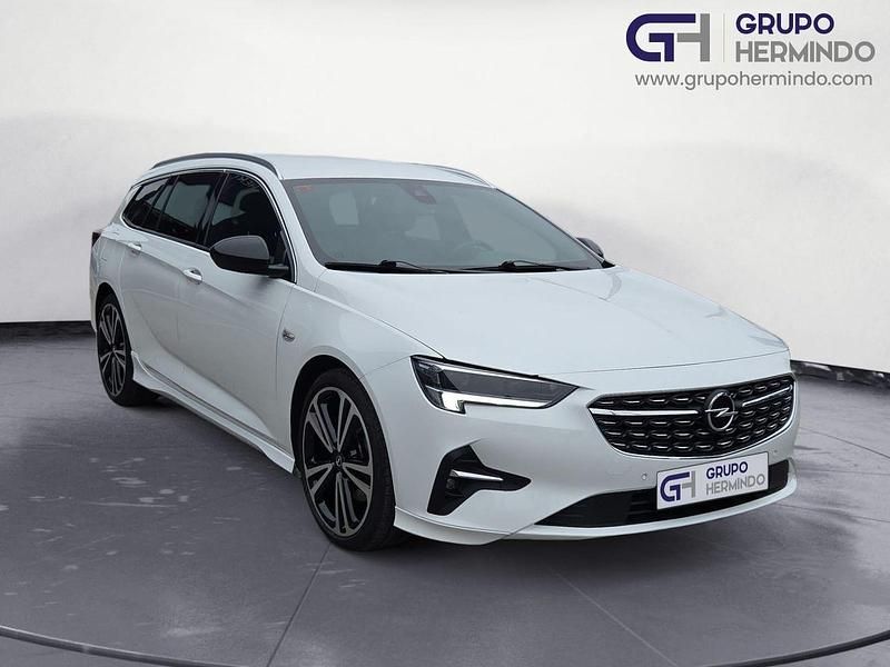 Blanco Usado 2021 Opel Insignia GS Line Familiar | 19.500 € (Caro) - Imagen 1/4