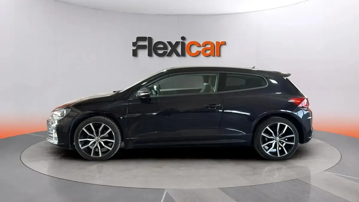 Usado VW Scirocco R-line 125 CV (91 kW) 2017 Negro Coupe