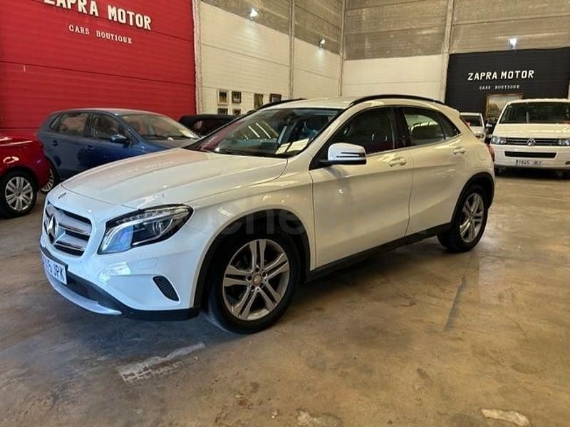 Usado Mercedes GLA200 Style 136 CV (100 kW) 2016 Blanco SUV