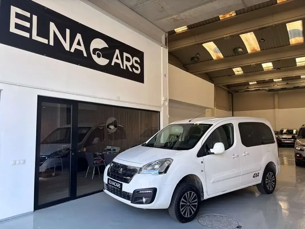 Usado Peugeot TePee 99 CV (72 kW) 2016 Blanco Van