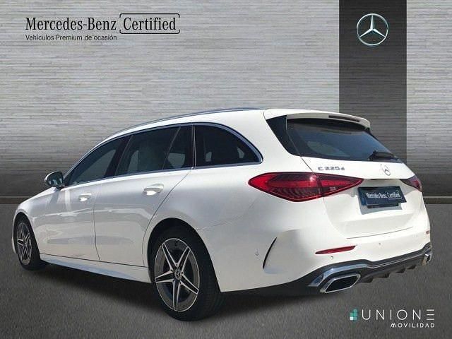 Usado Mercedes C220 AMG line 200 CV (147 kW) 2024 Blanco polar