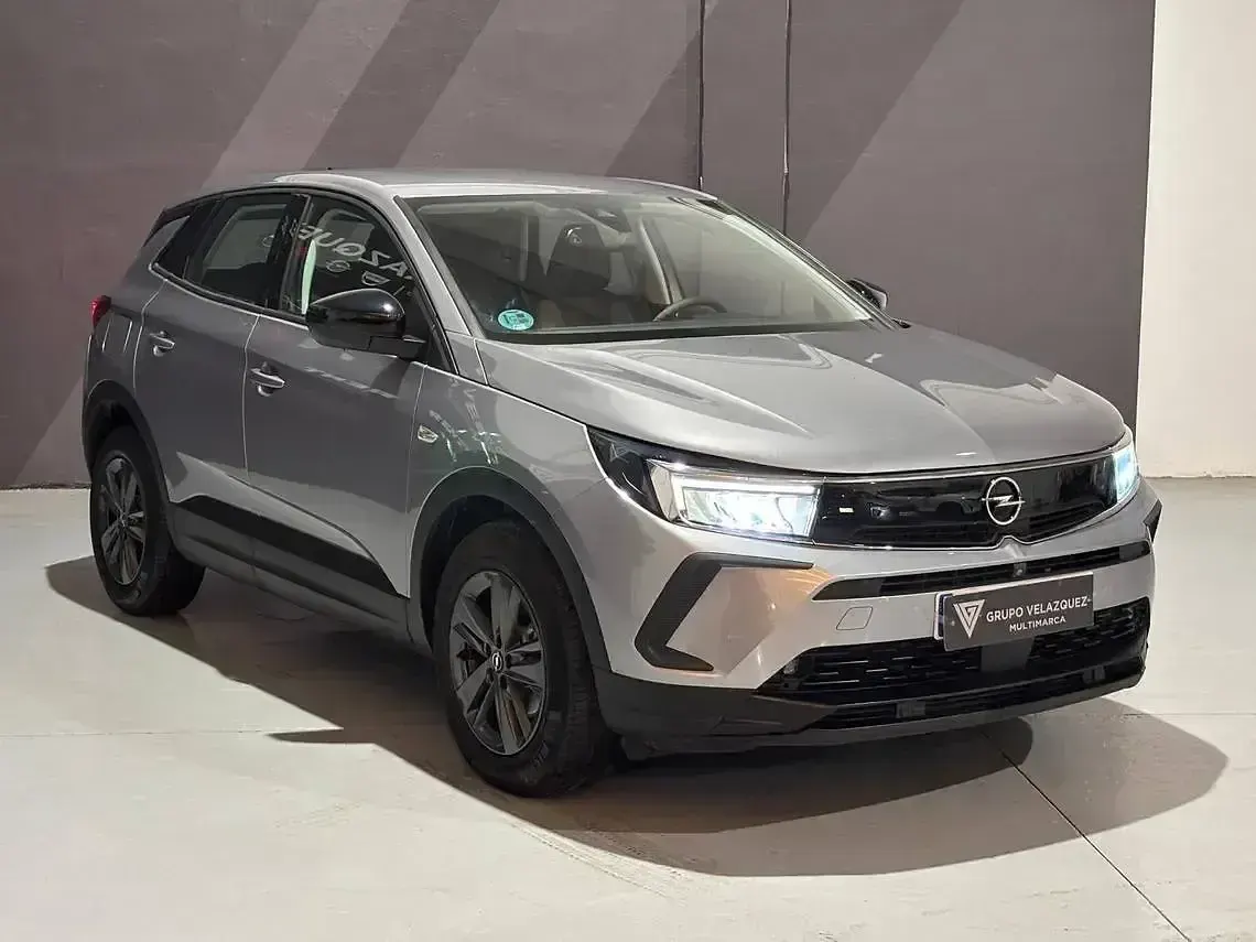 Usado Opel Grandland X Design & Tech 130 CV (95 kW) 2022 Gris SUV