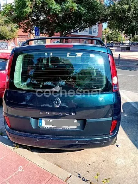Usado Renault Espace Expression 150 CV (110 kW) 2005 Azul Monovolumen