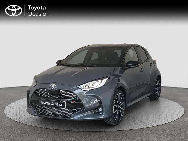 Usado 2025 Toyota Yaris Hybrid Plus Monovolumen | 25.900 € (Buen precio) - Imagen 1/4