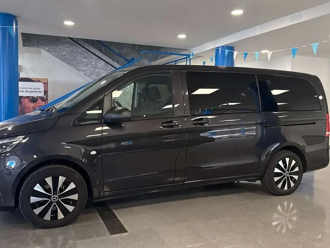 Usado Mercedes Vito 163 CV (119 kW) 2024 Gris Van