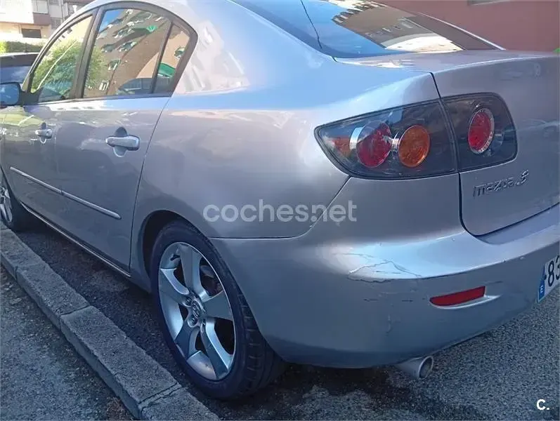 Usado Mazda 3 Sportive 150 CV (110 kW) 2006 Gris / plata Berlina