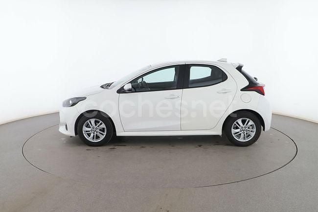 Usado Toyota Yaris Edition 125 CV (91 kW) 2022 Blanco Berlina