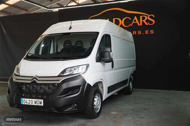 Usado Citroën Jumper 140 CV (102 kW) 2023 Blanco Monovolumen