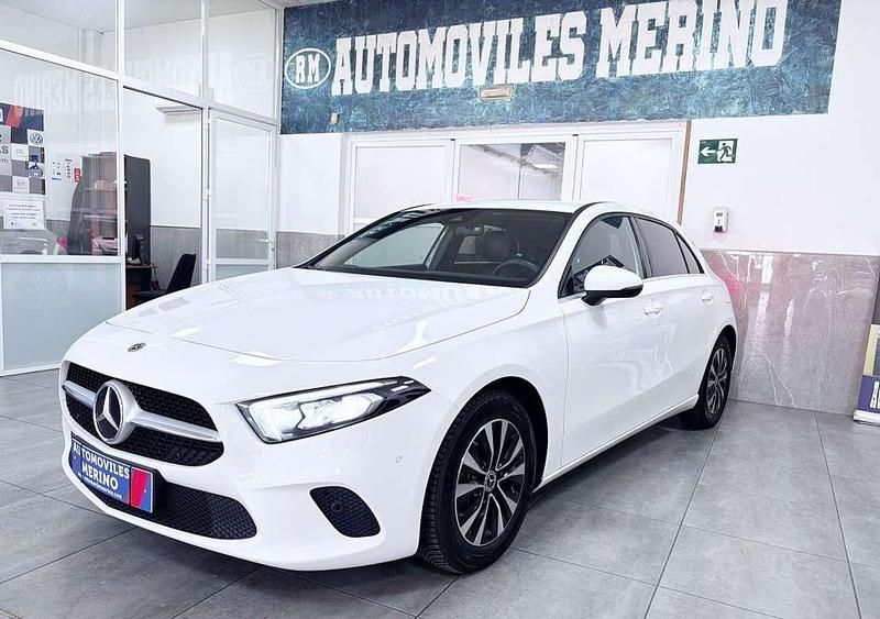 Usado Mercedes A180 Advanced 116 CV (85 kW) 2022 Blanco Utilitario