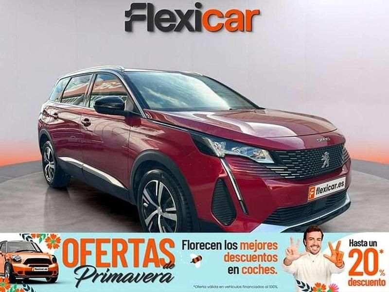 Usado Peugeot 5008 Allure 131 CV (96 kW) 2021 Rojo SUV