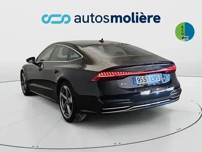 Usado Audi A7 Ambiente 245 CV (180 kW) 2021 Azul Berlina