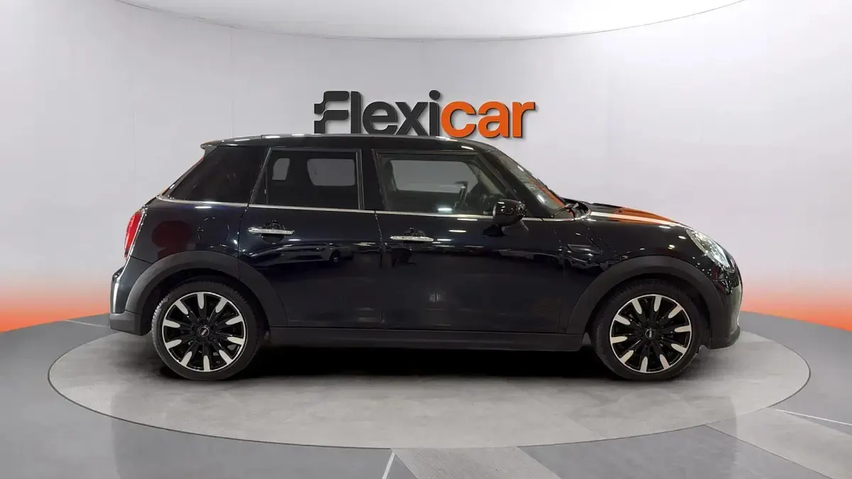 Usado Mini Cooper 136 CV (100 kW) 2021 Azul Utilitario