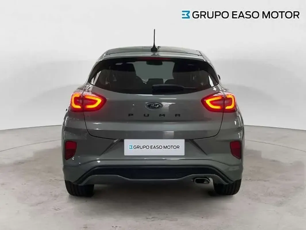 Usado Ford Puma ST-Line 125 CV (91 kW) 2024 Plateado SUV