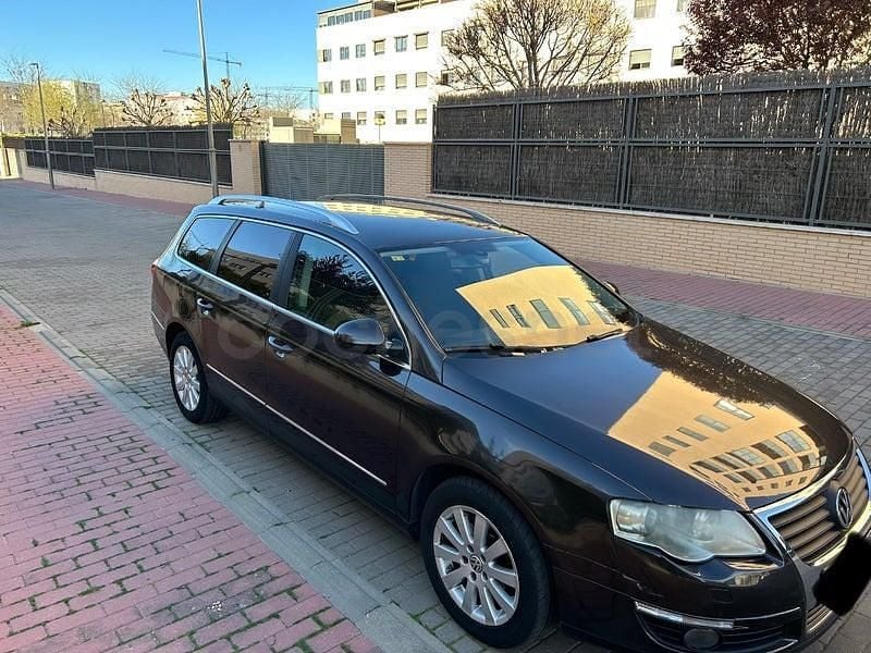 Usado VW Passat Advance 140 CV (102 kW) 2009 Negro Familiar