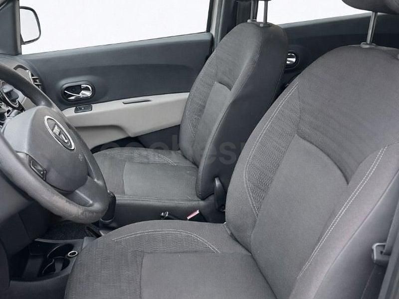 Usado Dacia Lodgy Lauréate 90 CV (66 kW) 2012 Beige Monovolumen