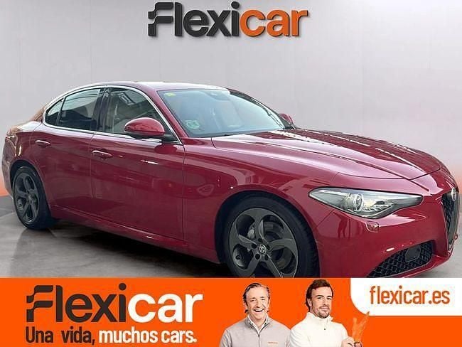 Usado Alfa Romeo Giulia 150 CV (110 kW) 2017 Rojo Berlina