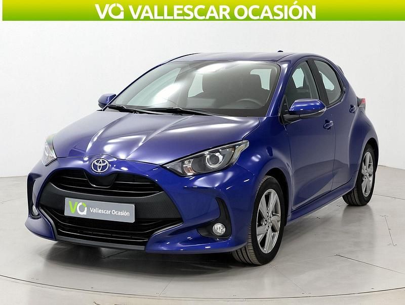 Azul Usado 2024 Toyota Yaris Hybrid Active Berlina | 20.900 € (Precio justo) - Imagen 1/4