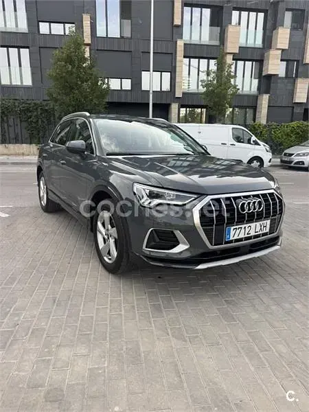 Usado Audi Q3 Advanced Plus 150 CV (110 kW) 2022 Gris / plata SUV