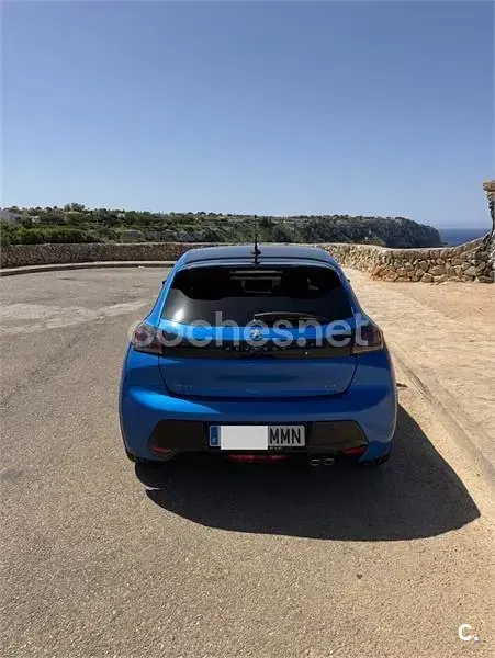 Usado Peugeot 208 GT 130 CV (95 kW) 2023 Azul Utilitario