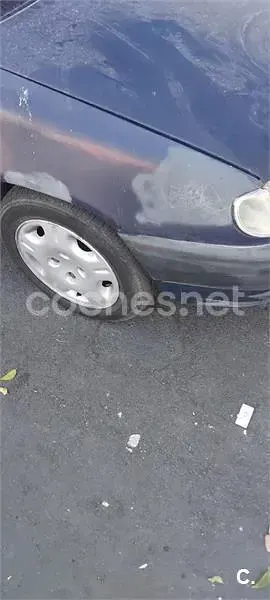 Usado Citroën Saxo 75 CV (55 kW) 1996 Azul Utilitario