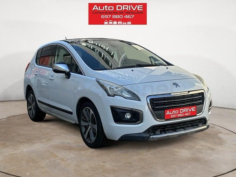 Usado Peugeot 3008 Allure 130 CV (95 kW) 2016 Blanco Berlina