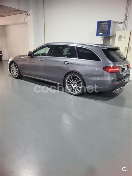 Usado Mercedes E220 194 CV (142 kW) 2018 Gris / plata Familiar