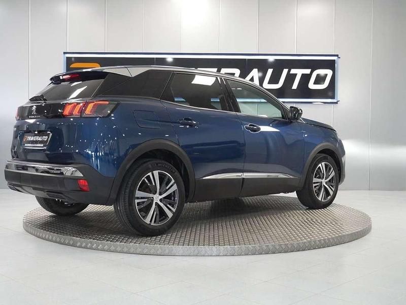Usado Peugeot 3008 Allure 130 CV (95 kW) 2024 Azul SUV