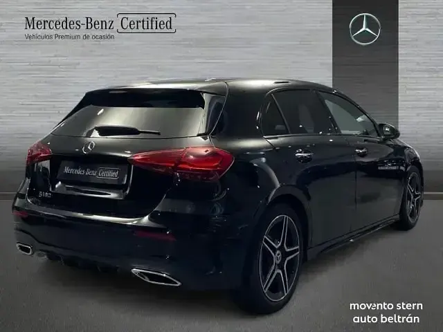 Usado Mercedes A180 Advanced 136 CV (100 kW) 2025 Negro noche Utilitario