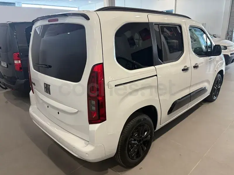 Nuevo Fiat Qubo Icon 130 CV (95 kW) 2026 Blanco Monovolumen