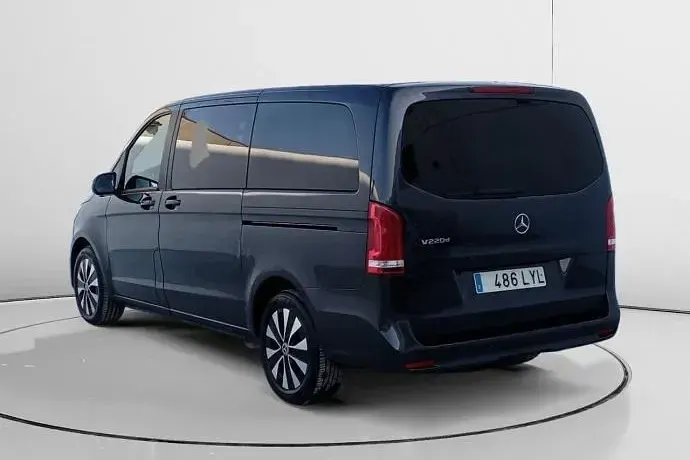 Usado Mercedes V220 163 CV (119 kW) 2022 Monovolumen
