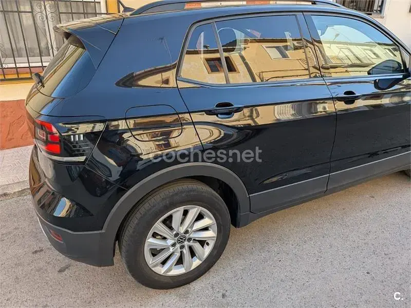 Usado VW T-Cross Advance 110 CV (80 kW) 2022 Negro SUV