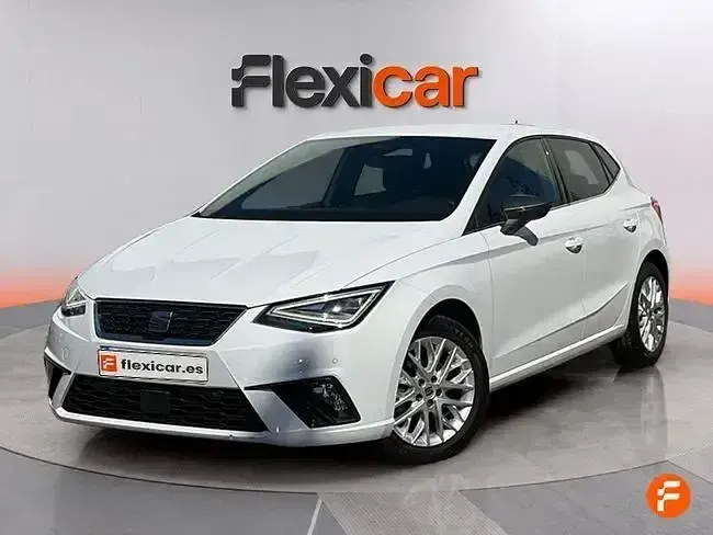 Usado Seat Ibiza 115 CV (84 kW) 2024 Blanco Utilitario