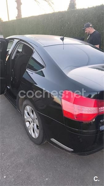 Usado Citroën C5 138 CV (101 kW) 2008 Negro Familiar