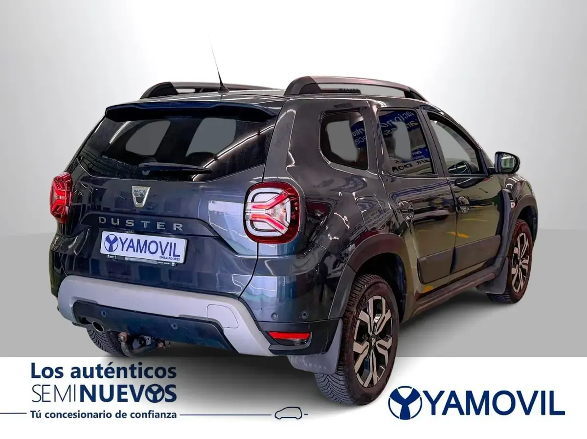 Usado Dacia Duster Prestige 150 CV (110 kW) 2021 Gris / plata SUV