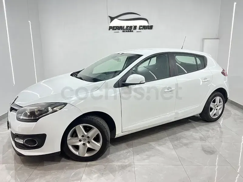 Usado Renault Mégane III Business 110 CV (80 kW) 2016 Blanco Berlina