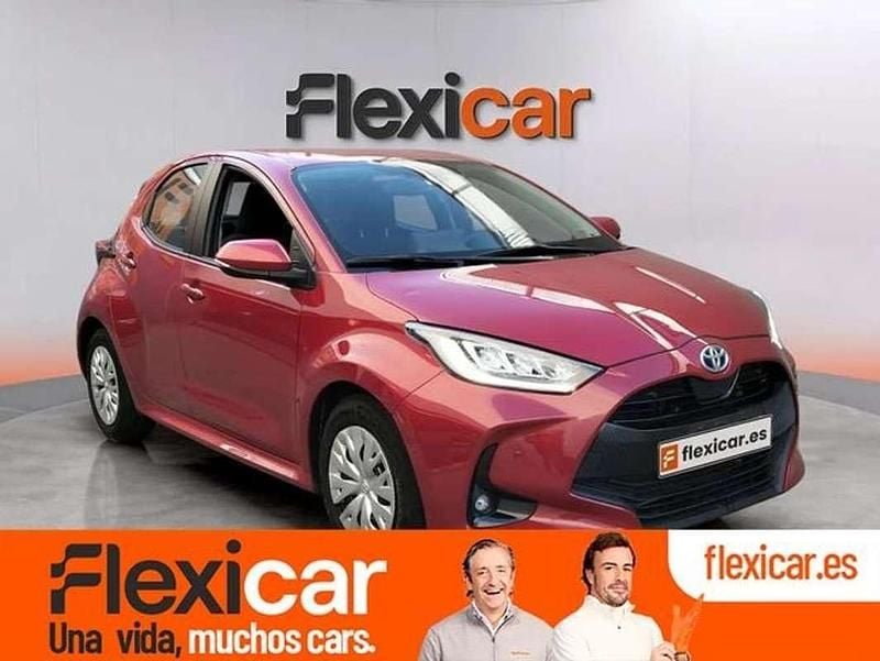 Usado Toyota Yaris Hybrid Active 116 CV (85 kW) 2023 Utilitario