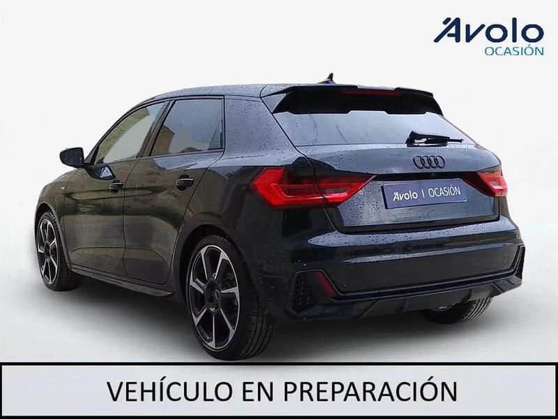 Usado Audi A1 Sportback Black Edition 116 CV (85 kW) 2025 Utilitario