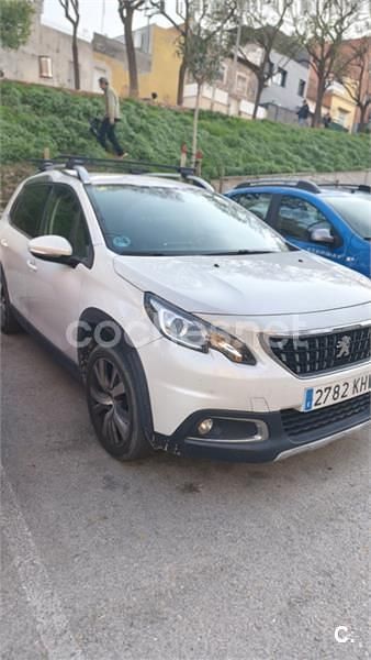 Usado Peugeot 2008 Allure 120 CV (88 kW) 2017 Blanco SUV