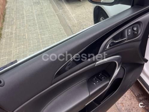 Blanco Usado 2016 Opel Insignia Excellence Familiar | 5500 € (Buen precio) - Imagen 1/4