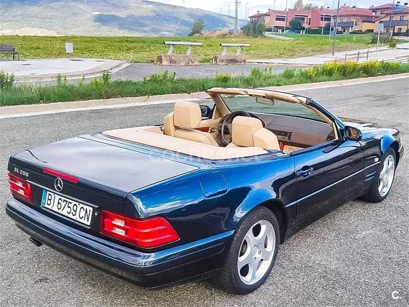 Usado Mercedes SL280 193 CV (141 kW) 1999 Azul Descapotable