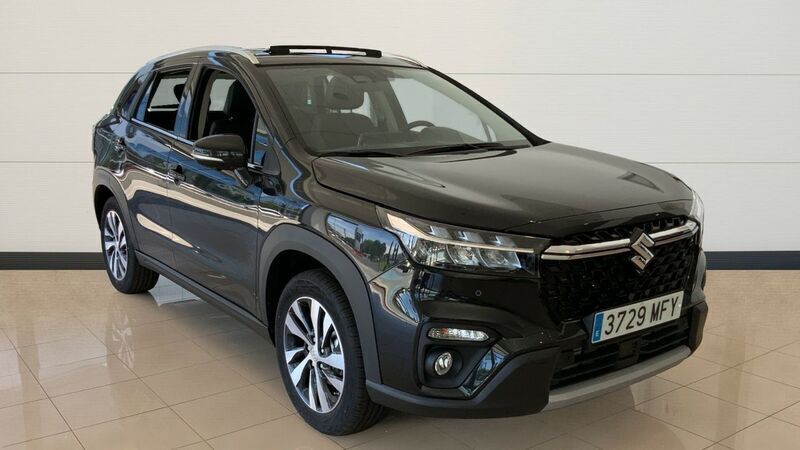 Negro Usado 2023 Suzuki SX4 S-Cross SUV | 27.500 € (Un poco caro) - Imagen 1/4
