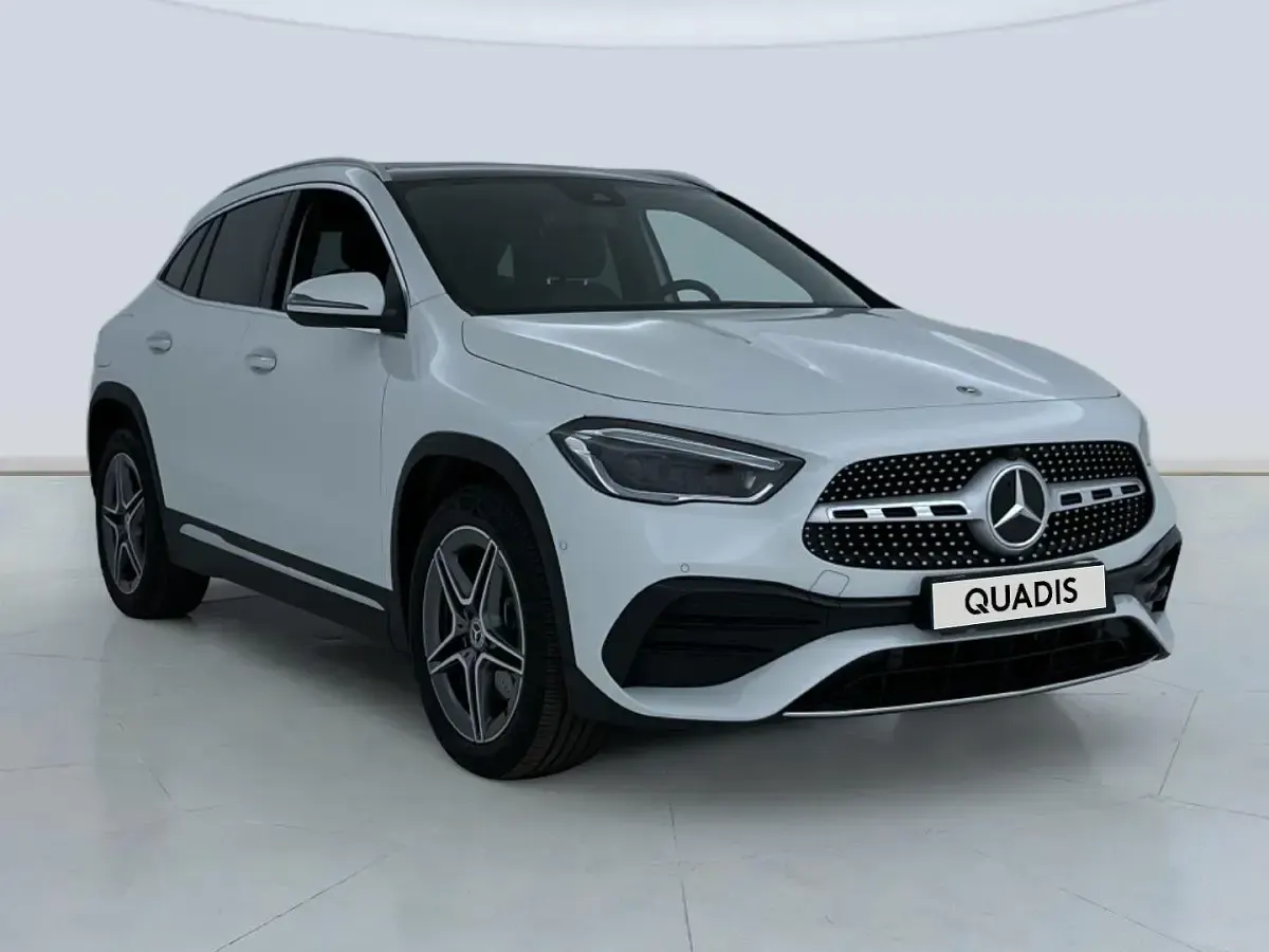 Usado Mercedes GLA250 218 CV (160 kW) 2023 Blanco SUV