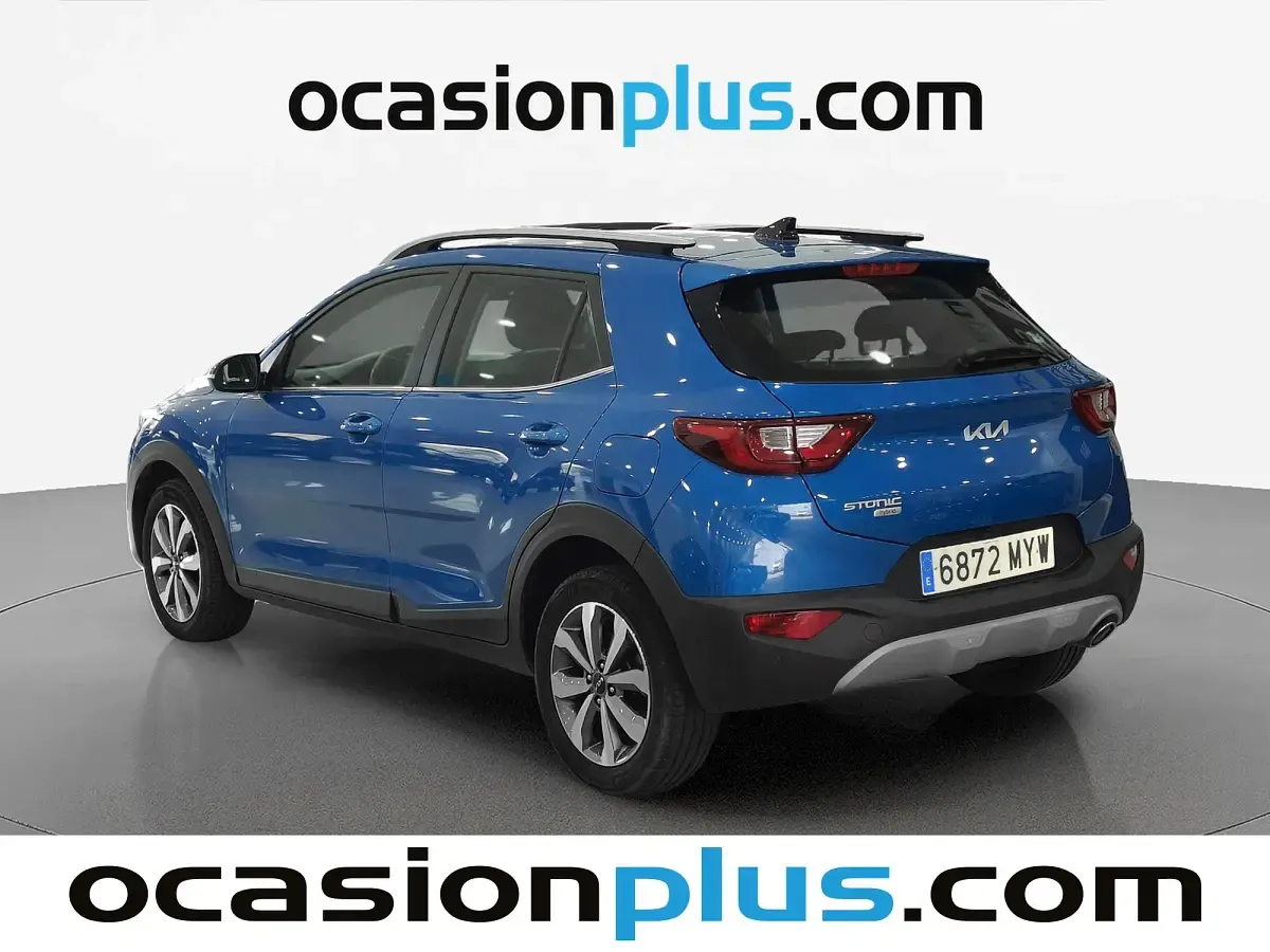Usado Kia Stonic 101 CV (74 kW) 2025 Azul SUV