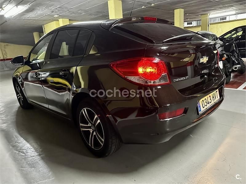Usado Chevrolet Cruze LT 130 CV (95 kW) 2014 Marrón Berlina