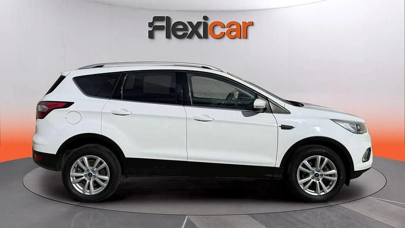 Usado Ford Kuga Trend+ 120 CV (88 kW) 2019 Blanco SUV