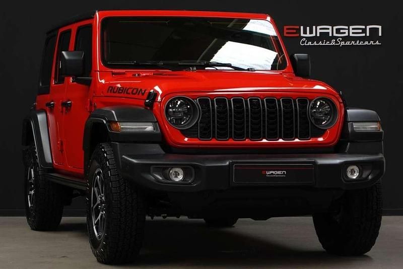 Rojo Usado 2025 Jeep Wrangler Unlimited Rubicon SUV | 68.990 € (Caro) - Imagen 1/4